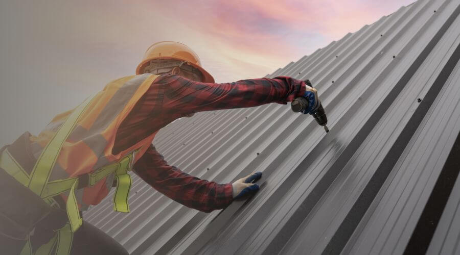 Expert Emergency Roof Repairs services in Elkhorn, WV